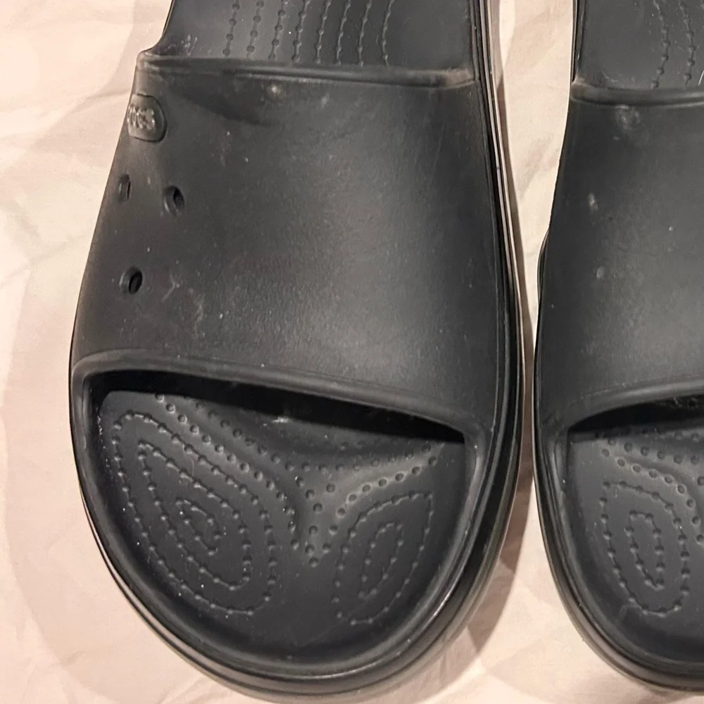 CROCS men’s size